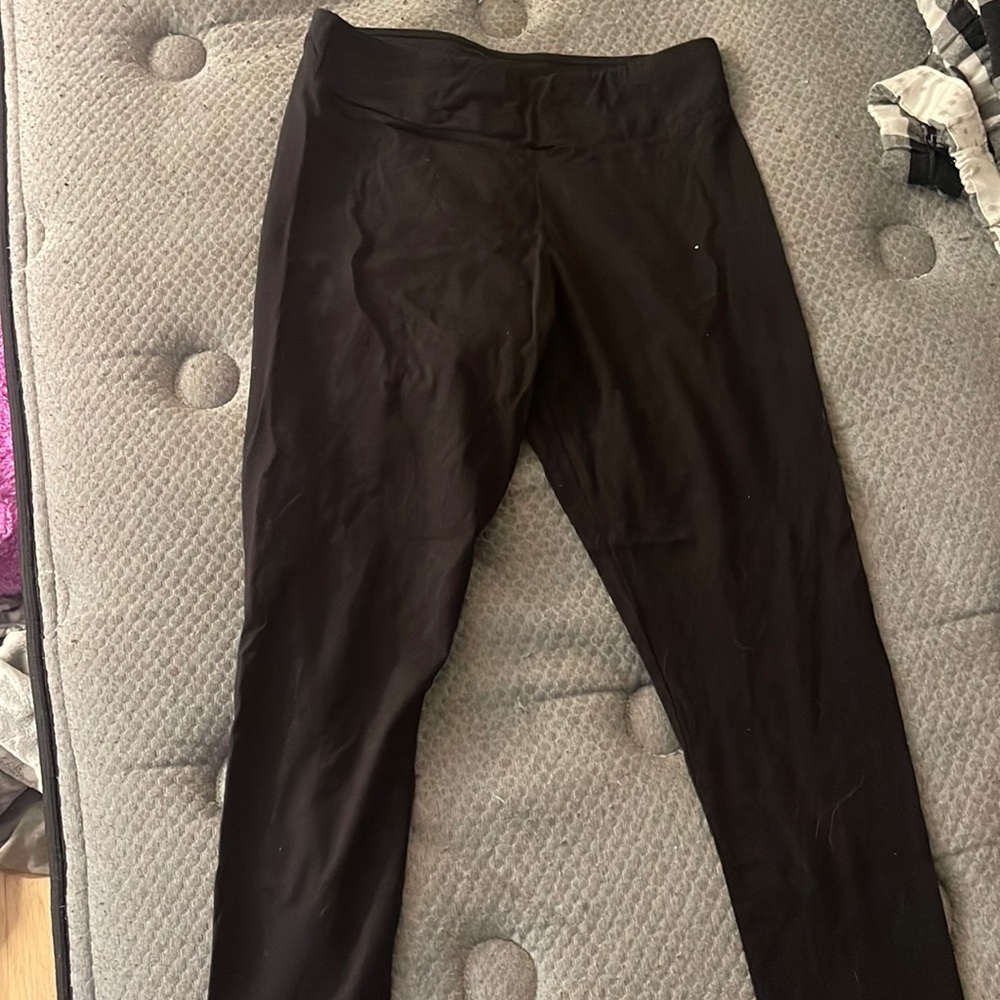 Black leggings